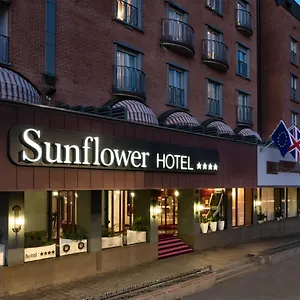 https://sunflower-milan.italymilanhotels.net