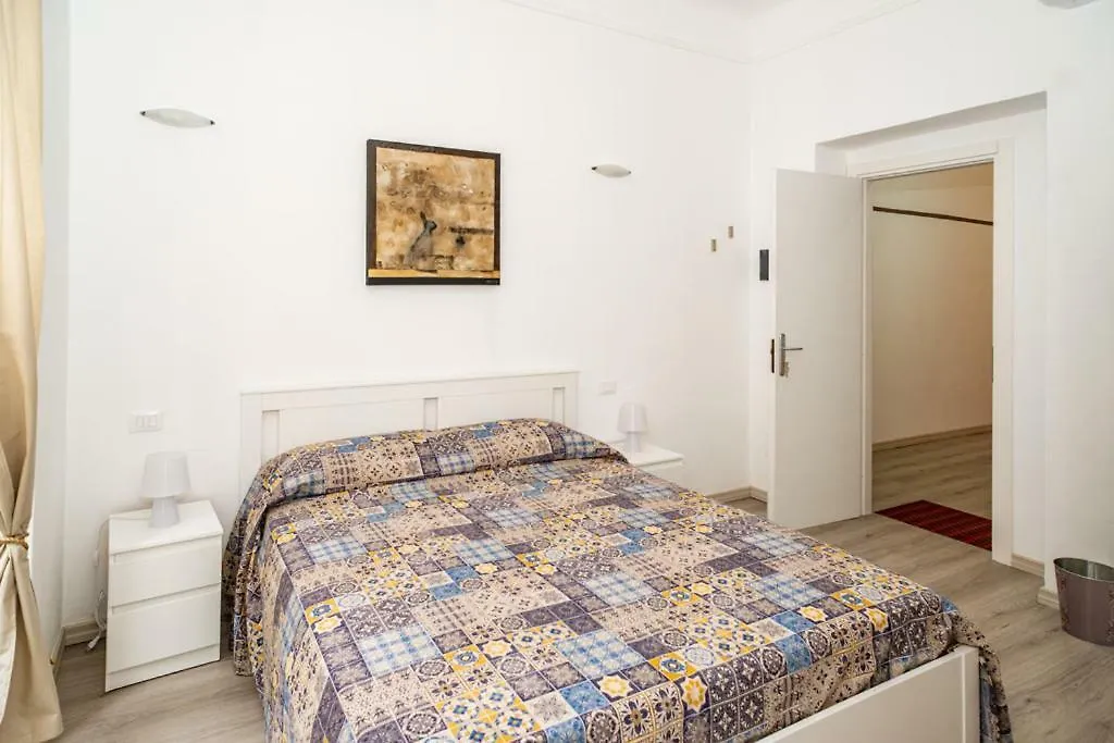 Guest house Shelley Affittacamere La Spezia